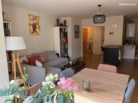 location t2 ruy-montceau