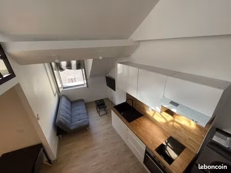 studio 1 pièce 27 m²