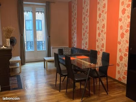 ? grenoble – t2 48 m² avec 2 balcons + cave – cuisine équipée – 710 cc