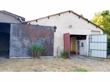 mise en location local/ garage / atelier