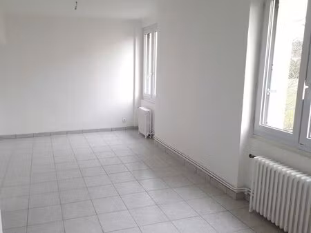t3 rénové 60 m²