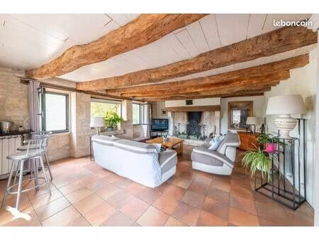 ferme 4 pièces 180 m²