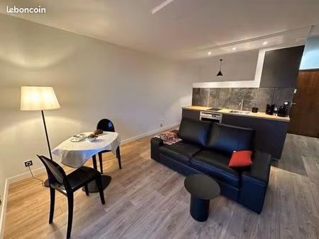 studio montpellier hôtel de ville avec parking