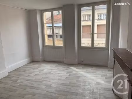 studio 1 pièce 17 m²