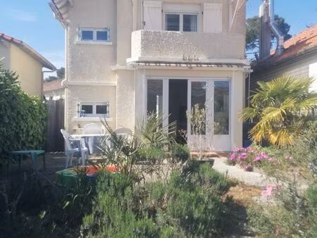 maison avec studio indépendant