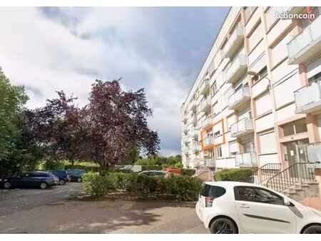 f3 familial au 1er étage secteur beauregard  a31 et gare