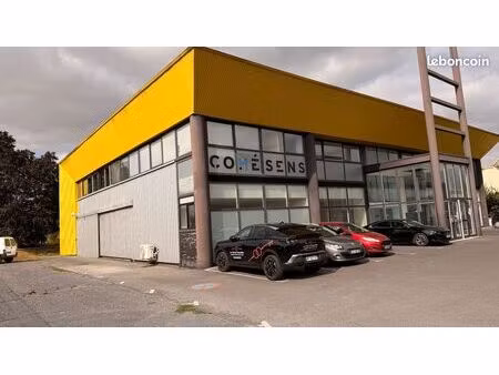 local 144 m² taissy