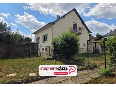 propriété 7 pièces 179 m²