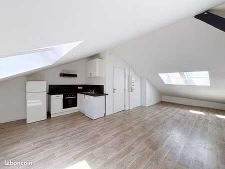 appartement 3 pièces 42 m²