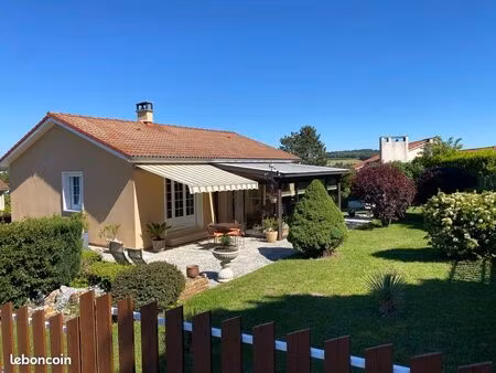 recherche maison de village