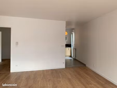 t3 de 72 m² avec grande terrasse et parking couvert – cormontreuil (proche reims)