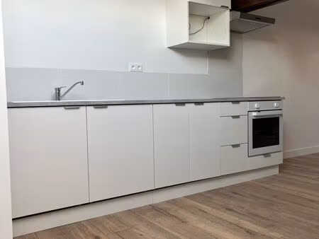 appartement t2 avec parking à hermonville (51220)