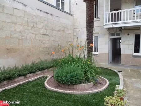 a louer saumur quartier des ponts t1bis tbe 27m²