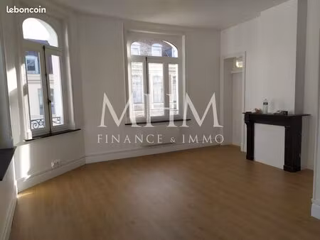 bureaux 69 m² douai