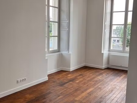appartement t3 refait à neuf