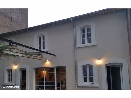 immeuble 9 pièces 91 m²