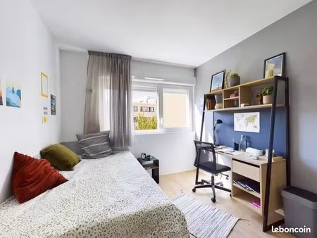 studio 1 pièce 18 m²