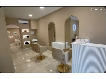 vends murs commerciaux occupés 45m2 - montpellier (antigone) - rentabilité 5 44%
