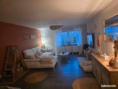 ? maison semi-individuelle pleine de charme – bining