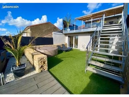 maison 6 pièces 195m2