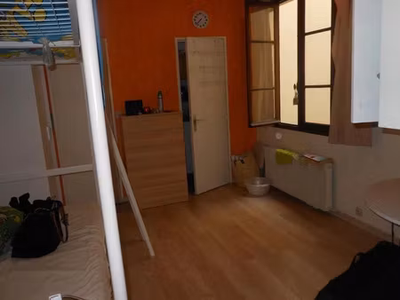location meublée appartement 1 pièce 17 m² à paris 9ème (75009)  840 €