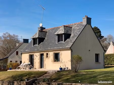 maison 100m2 / 950m2 terrain à guern