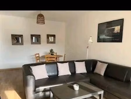 location meublée appartement 2 pièces 60 m² à avignon (84000)  750 €