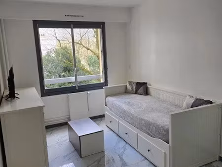 location meublée appartement 1 pièce 18 m² à ivry-sur-seine (94200)  700 €