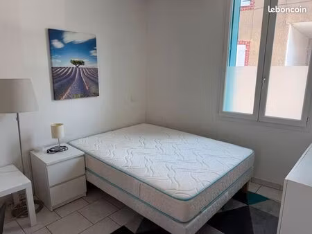 studio au calme avec parking privé