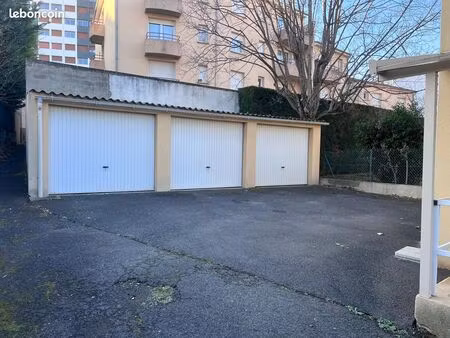 parking / box / garage 14.5 m2 clermont-ferrand