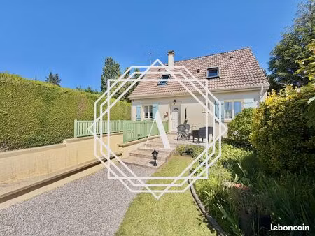 maison 7 pièces 101 m²