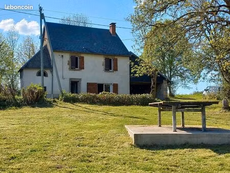 jolie petite maison de campagne