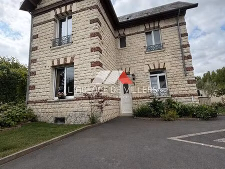 maison 6 pièces 146 m²