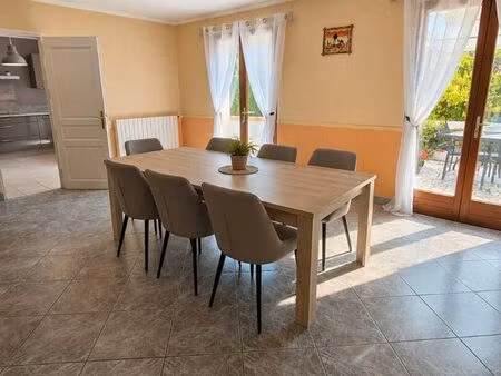 maison 9 pièces 156 m²