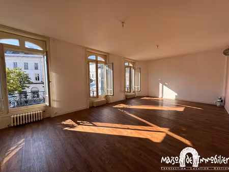 a louer à cognac centre-ville - bel appartement t2 - 60m2 -