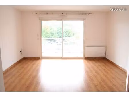 pau - vente t2 bis 52 m2 avec 2 places de parking