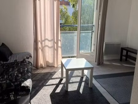 studio meublé - centre et gare