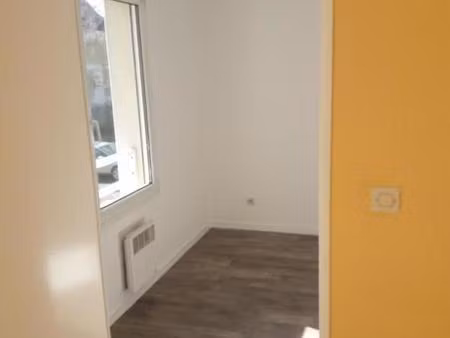 appartement t1b nantes saint-joseph de porterie - 37 m2 552 euros
