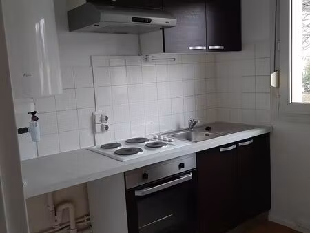 loue bel appartement f2