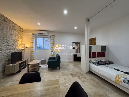a toulon ouest  magnifique t1 meuble et renove