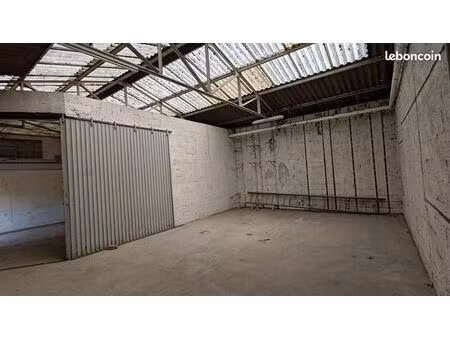 a louer entrepot 100 m2