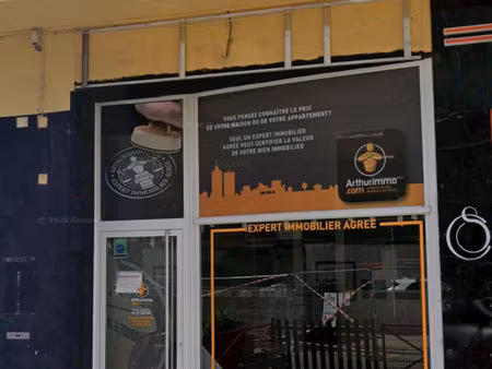 digne les bains centre ville-local commercial d'une surface de 67 m2 avec cave et cours ex