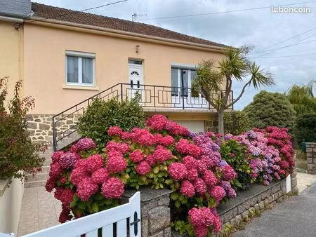 maison 4 pièces 88m2 (surf. sol) sur terrain arboré