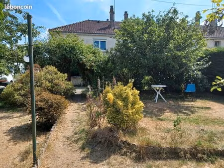 a vendre maison de 60m2 avec grand jardin à la ferte macé
