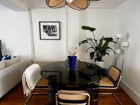 maison de ville 124 m² – 4 chambres – terrasse sur pilotis – cave – proche gare