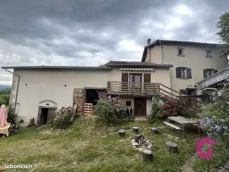 maison 8 pièces 179 m²