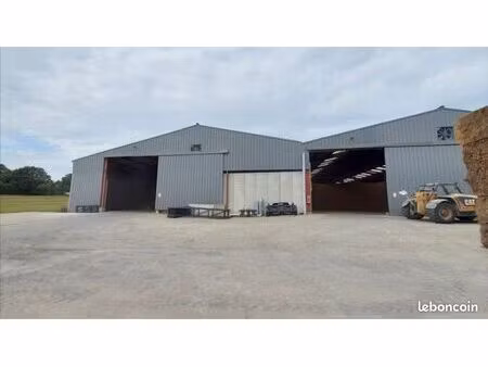 bâtiment hangar