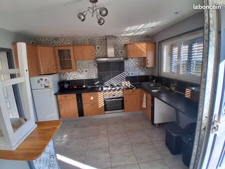 maison 70m2 2chambre  un bureau