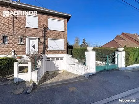 maison de ville 4 pièces 85 m²