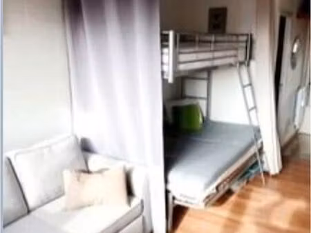 a saisir studio agréable – pyrénées – plein sud – balcon – navette ski au pied – résidence